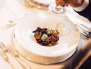 Healthy gourmet cuisine with intentionally regional origin