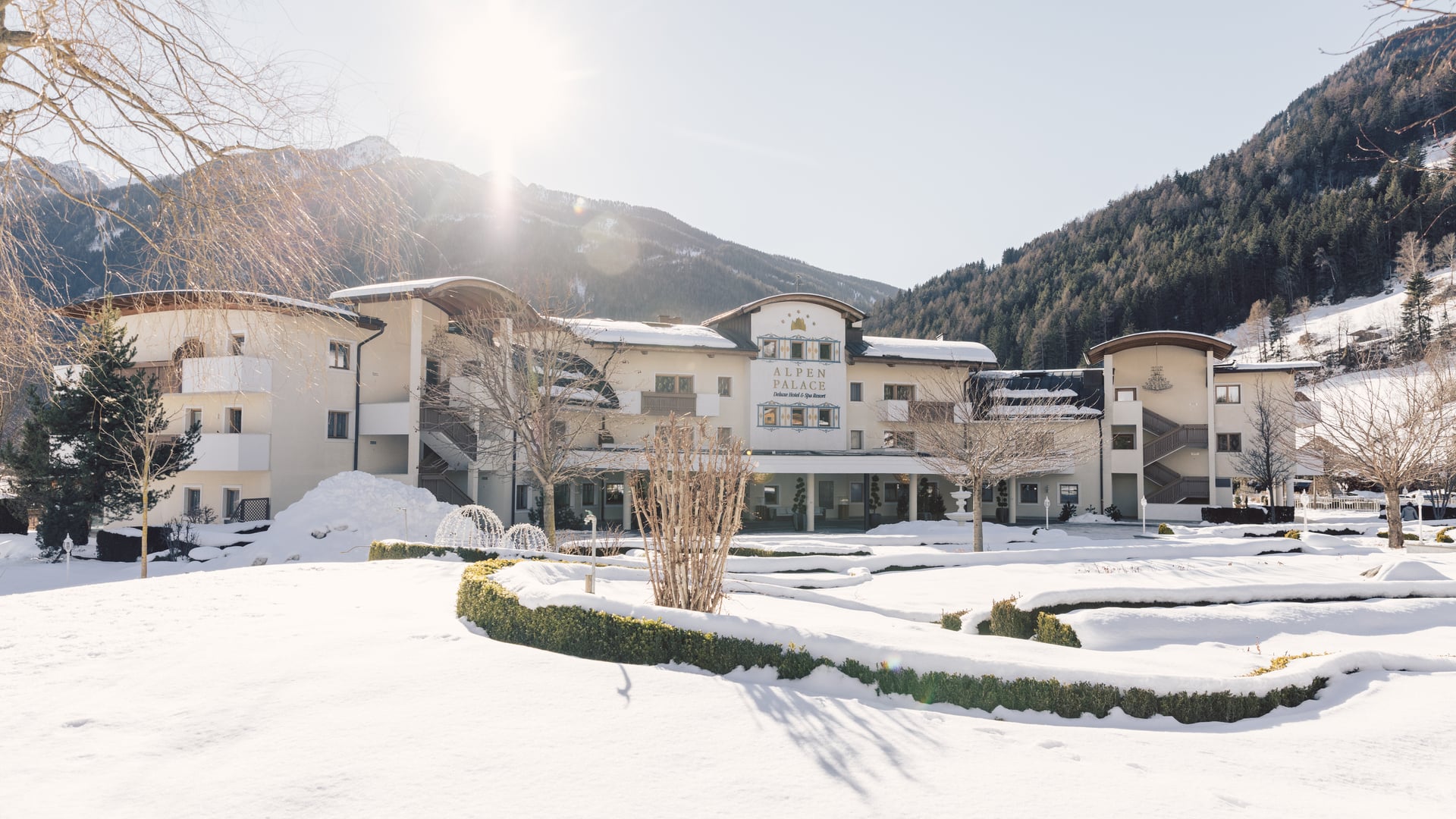 2022-Alpenpalace-Winter-Hotel